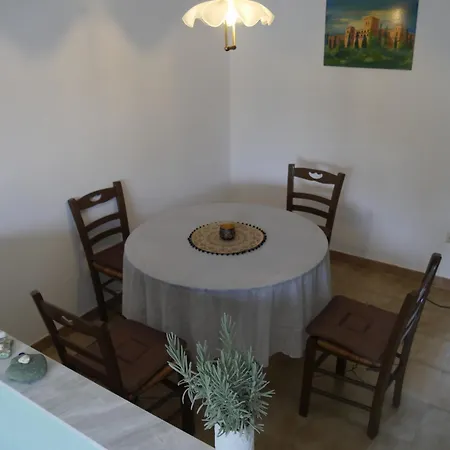 Helios Rhodos 2 *